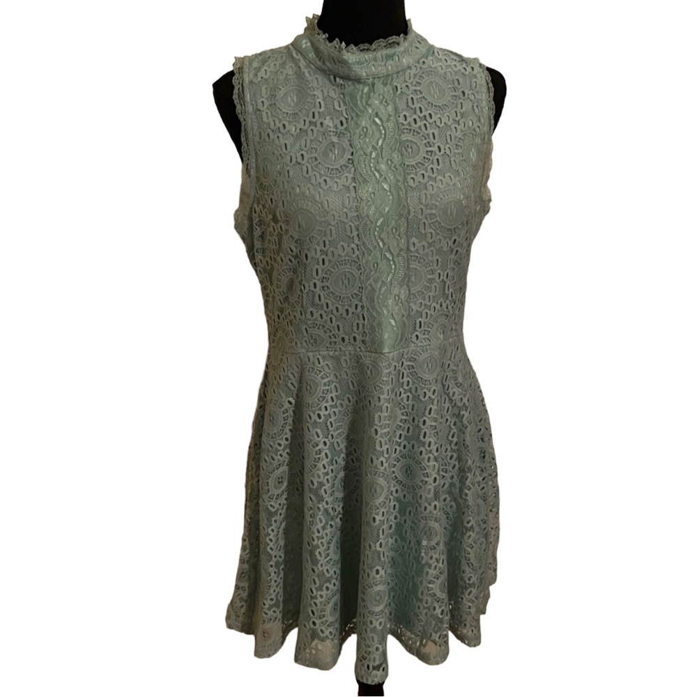 Peach Love lt.green lace dress